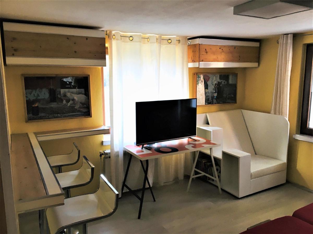 Villa Direkt Am Main à Karlstadt Extérieur photo