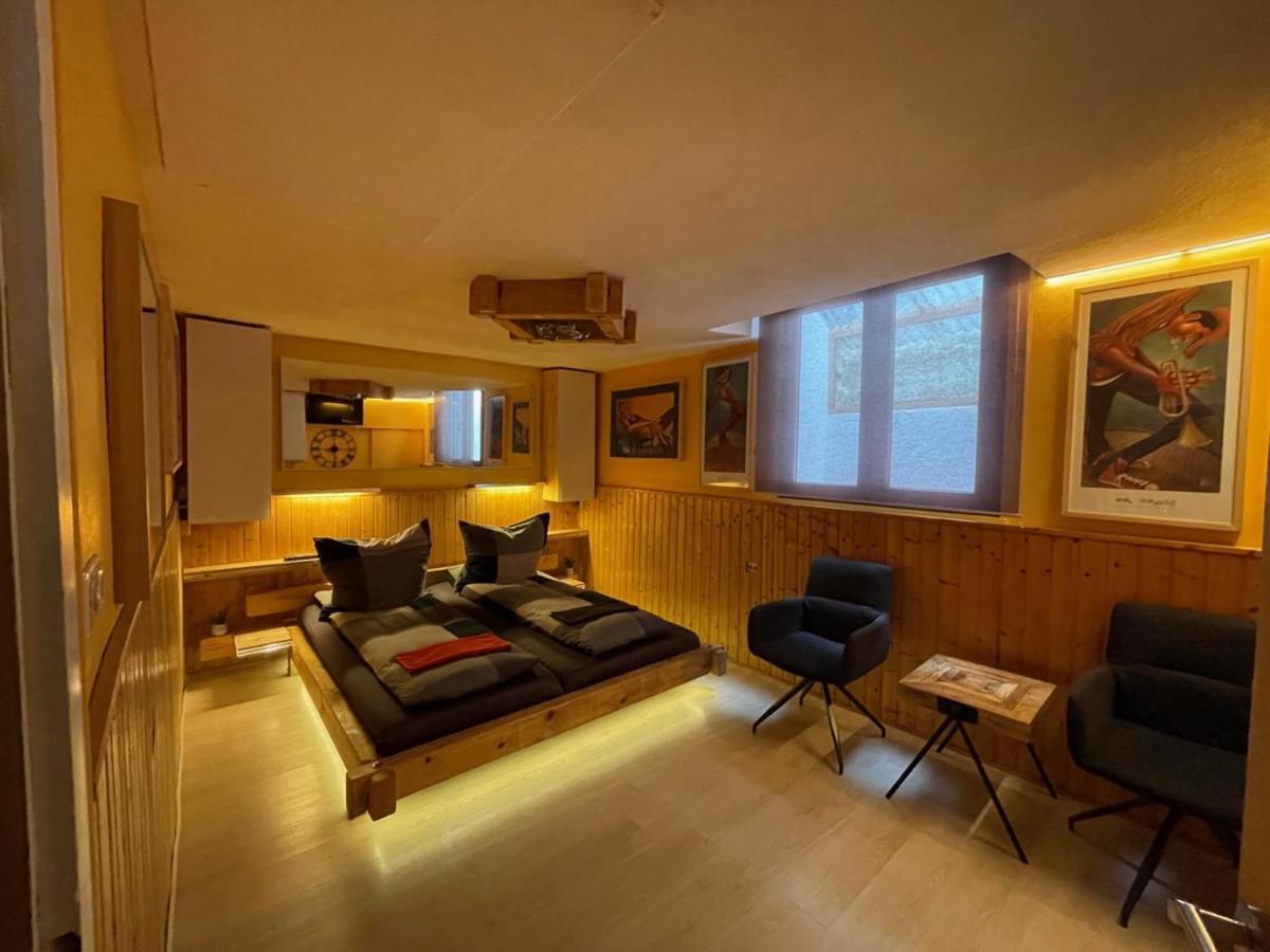 Villa Direkt Am Main à Karlstadt Extérieur photo
